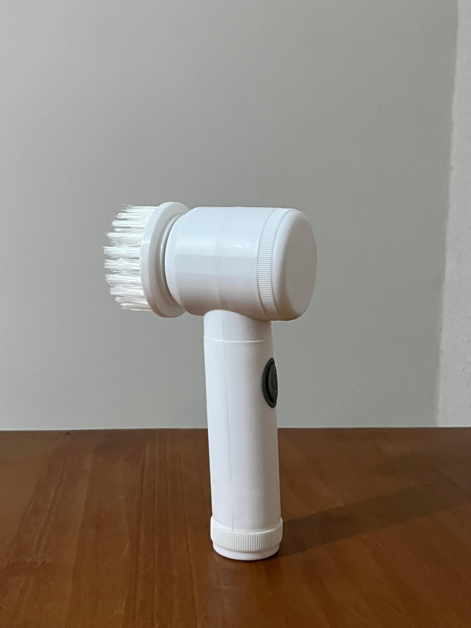 Escova eletrica de Limpeza 5 em 1 - ANACARÔ
